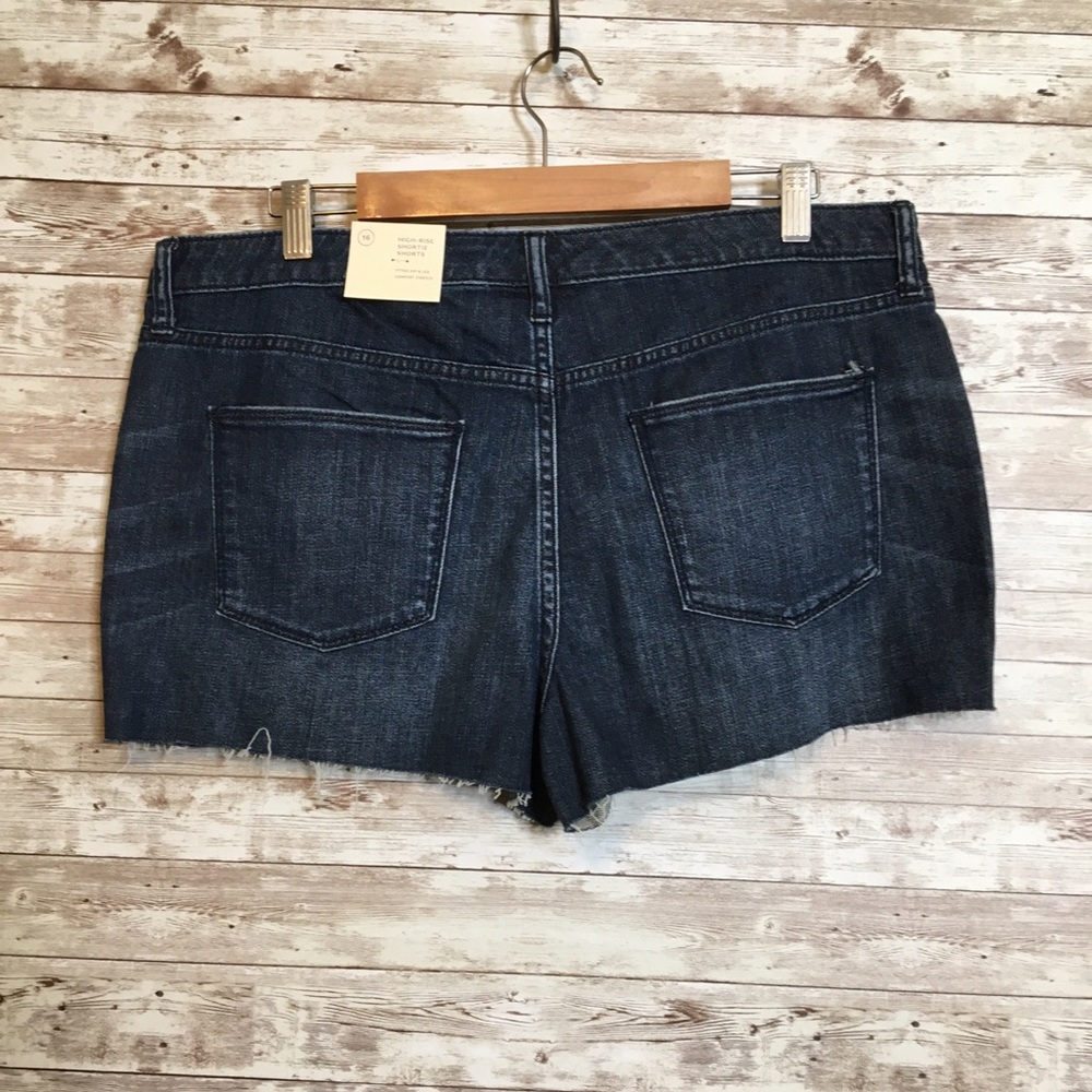 Universal Thread High Rise Shortie Denim Short NWT - Picture 3 of 6